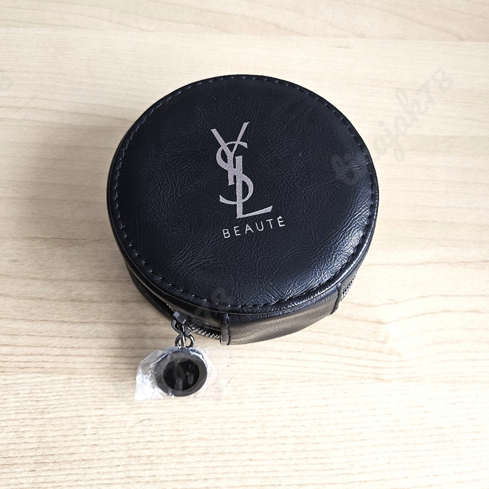 YSL Beaute Small Round Case